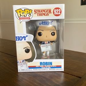 Stranger Things Robin Season 3 Funko Pop #922